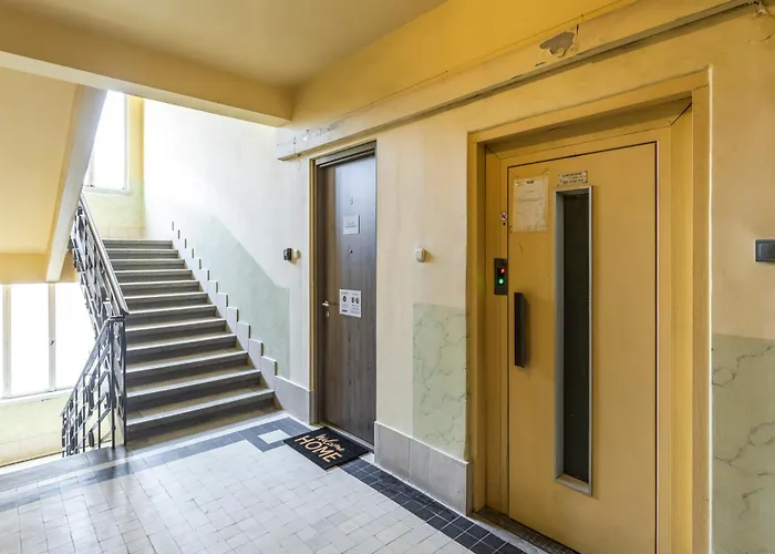 Galaxy Lift Parking Appartement Budapest
